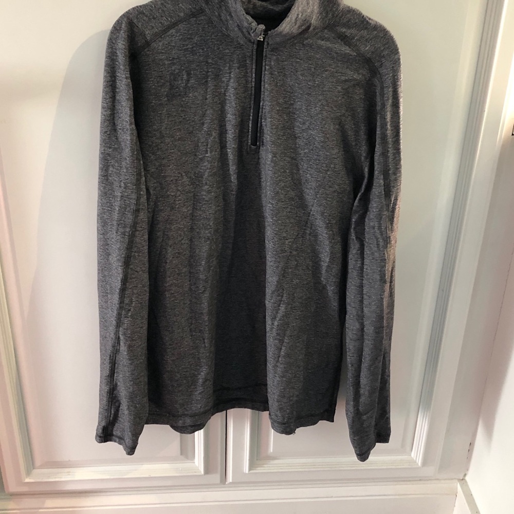 Men’s lululemon large pullover